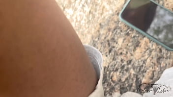 Passeio com exibicionismo que eu adoro fazer ele já ficou de pau duro querendo me foder não deu outra chegamos em casa e eu levei pau no cu e tomei toda a porra