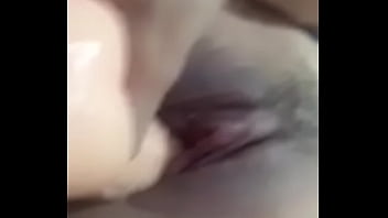 Tocándome hasta venirme y mojarme toda