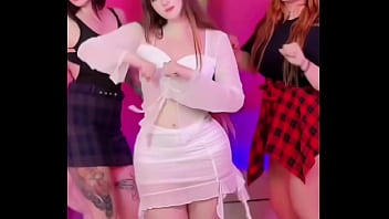 Puedes elegir solo a una bash girls comenta ⬇️ #bashgirls sanchanclau paoreyes2207 cheezecnz lan