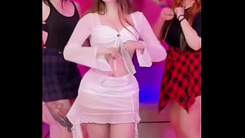 Puedes elegir solo a una bash girls comenta ⬇️ #bashgirls sanchanclau paoreyes2207 cheezecnz lan