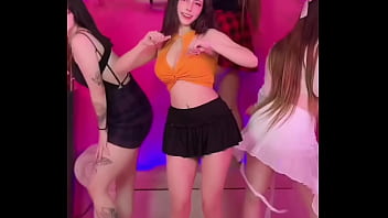 Puedes elegir solo a una bash girls comenta ⬇️ #bashgirls sanchanclau paoreyes2207 cheezecnz lan