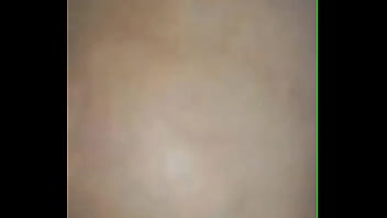 Implorando em lágrimas para não lamber a rola cagada que saiu do cu