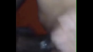 Implorando em lágrimas para não lamber a rola cagada que saiu do cu