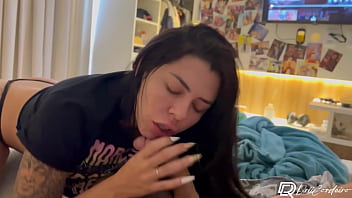 Safada casada sentou gostoso no cacete do dotado