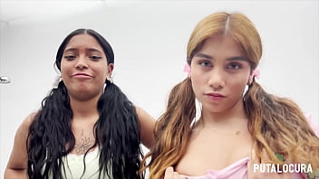 Putalocura bukkake facial para la zorra morenita kali y la peruana marina gold lo traga todo