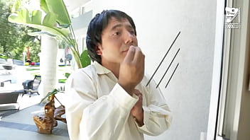 Jennifer dark gives pampi a job