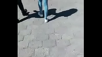 Buen culo en la calle x3