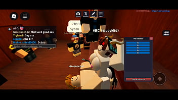 Eu entro em um jogo de porno faço sexo com uma jogadora e os caras nos viram Eu entro em um jogo de porno faço sexo com uma jogadora e os caras nos viram