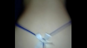 Culona lo hace venirse y gemir