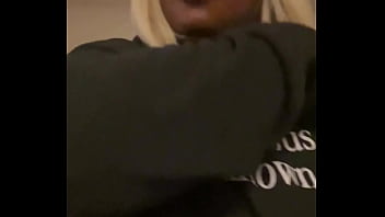 I am the opposite of this lol but i sure do like the hoodie