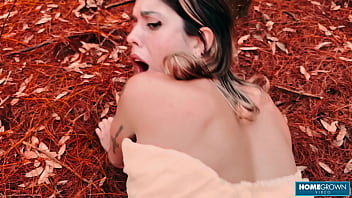 Scarlett taylor and stephan rogers can't help fucking outdoors