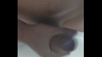Chico masturbándose Chico masturbándose