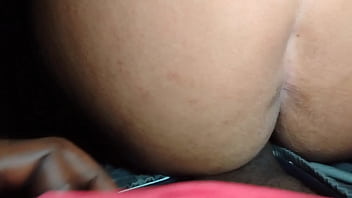 Casada vai para o buraco da glória e leva jato de porra na cara