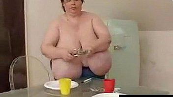 I would love to feed on her knockers for a long time