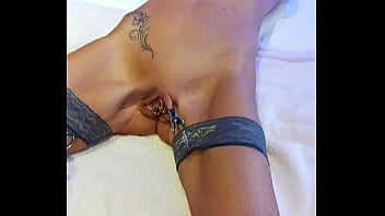 J'adore les cours de bdsm qui me font jouir