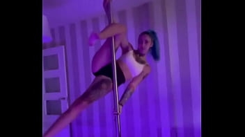 Perra caliente te pondra la verga dura