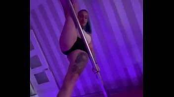 Perra caliente te pondra la verga dura