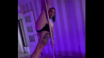 Perra caliente te pondra la verga dura