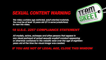 Nonton Erected Pecker For A Shaved Vagina thumbnail