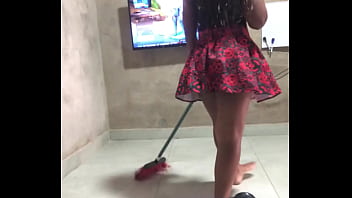 Ela queria jogar junto comigo e caiu de boca