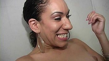 Black babe suck in a gloryhole 1