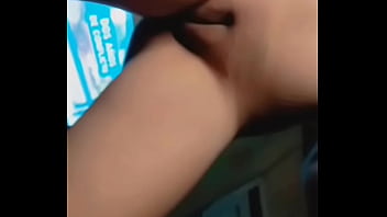 Bailando a sola en mi habitación soy bien sensual