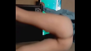 Bailando a sola en mi habitación soy bien sensual