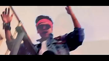 Este peruano canta demasiado bien