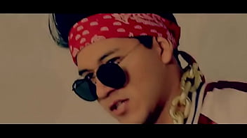 Este peruano canta demasiado bien