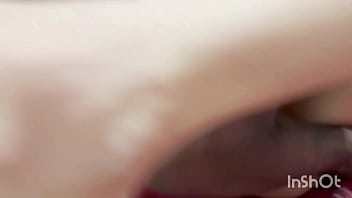 Ruiva da buceta grande fode com o amigo do namorado