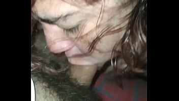 Garganta profunda hasta el fondo nos e ahoga