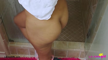 Brunette babe enjoyed a sensual bath