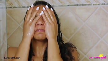 Brunette babe enjoyed a sensual bath