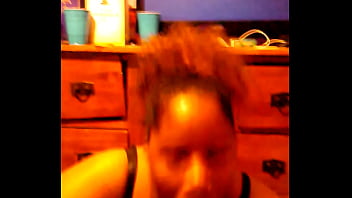 Me gettin some good neck leave comments