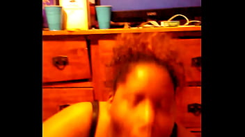 Me gettin some good neck leave comments