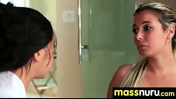 Happy ending massage 27