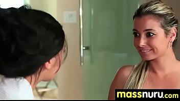 Happy ending massage 27