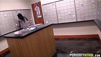 Found a hot slut at the laundromat 1