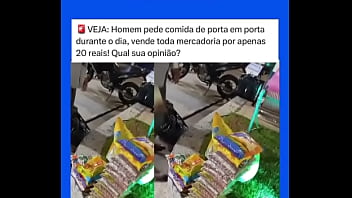 Mendigo Recebe Muito Saco thumbnail