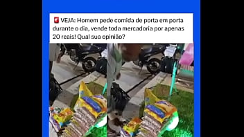 Mendigo recebe muito saco