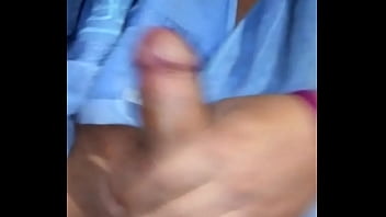 Me gustaría acabar en el culito de una fan