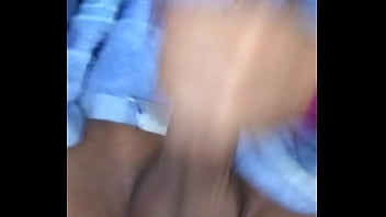 Me gustaría acabar en el culito de una fan