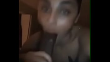 Pretty lady blowjob