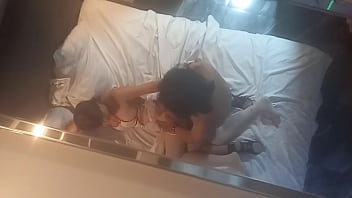 Comiendo el culito de una enfermera caliente