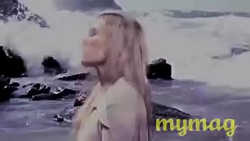 Slutty woman sitting on dick