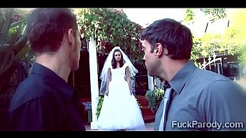 Redhead beauty has fun with her mans huge meatbone