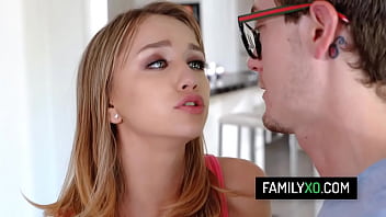 Kinky stepsis fucks with her stepbro in the kitchen