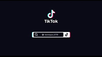 Estou dirigindo e ele muta e muta