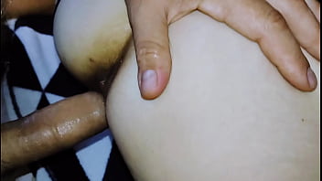 Skinny elegant sexwife