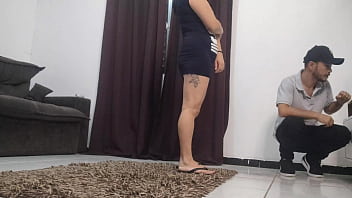 Quero sexo com este técnico fiquei de vestido sem calcinha tomara que ele me foda